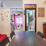 Margot Appia's Dream Apartment Rom